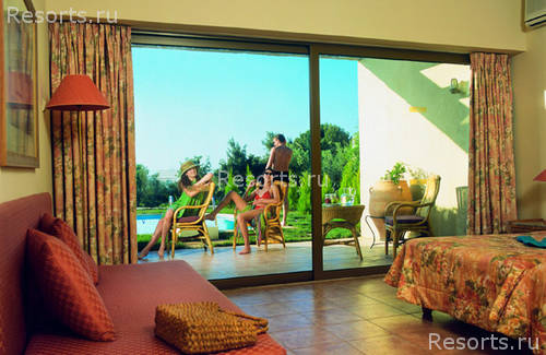 Sani Beach Club 10